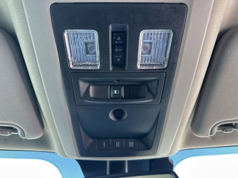 Used 2017 RAM 1500 Laramie w/ Convenience Group image 46