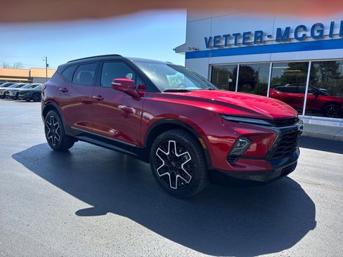 Certified 2023 Chevrolet Blazer RS w/ Enhanced Convenience Package AWD/4WD image 1