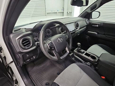 Used 2023 Toyota Tacoma TRD Off-Road AWD/4WD image 12