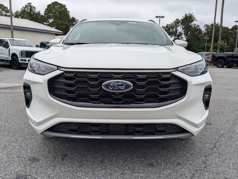 Used 2024 Ford Escape ST-Line Elite AWD/4WD image 9