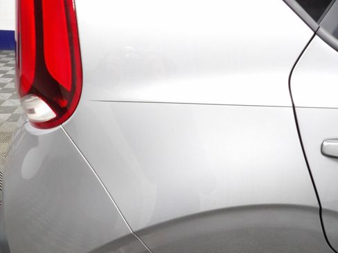 Used 2022 Kia Soul LX w/ Technology Package FWD image 28
