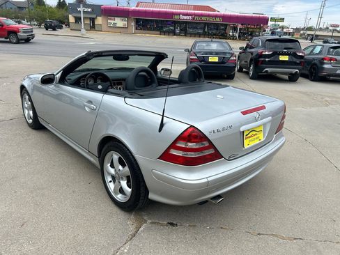 Used 2003 Mercedes-Benz SLK 320 image 5
