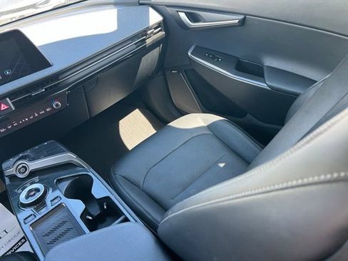 Certified 2023 Kia EV6 Wind AWD/4WD image 13