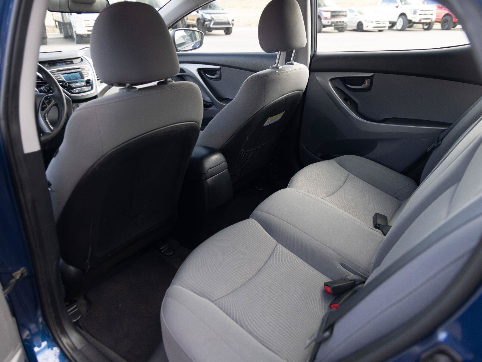 Used 2016 Hyundai Elantra SE FWD image 12