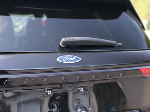 Used 2025 Ford Explorer ST w/ Sun And Sound Package AWD/4WD image 37
