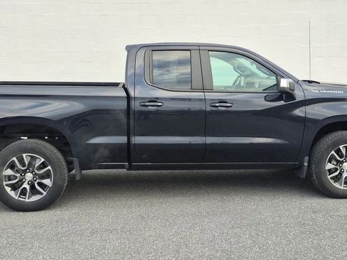 Used 2023 Chevrolet Silverado 1500 LT image 45