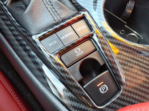 Certified 2019 Toyota Camry XSE image 16