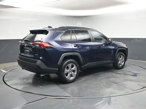 Used 2022 Toyota RAV4 XLE image 5