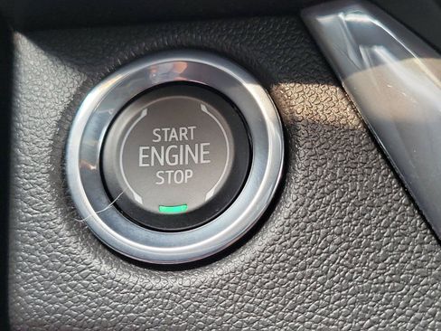 Used 2025 Buick Envista Preferred w/ Convenience I Package FWD image 33