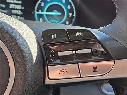 Certified 2024 Hyundai Elantra Limited image 11