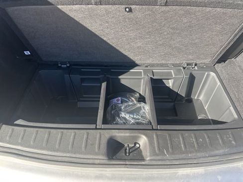 Used 2022 Nissan Pathfinder Platinum w/ Cargo Package image 32