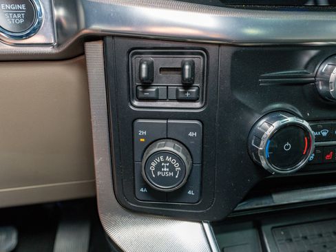 Used 2024 Ford F150 Platinum w/ Equipment Group 703A Plus image 32