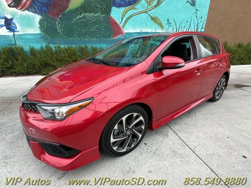 Used 2017 Toyota Corolla iM image 11
