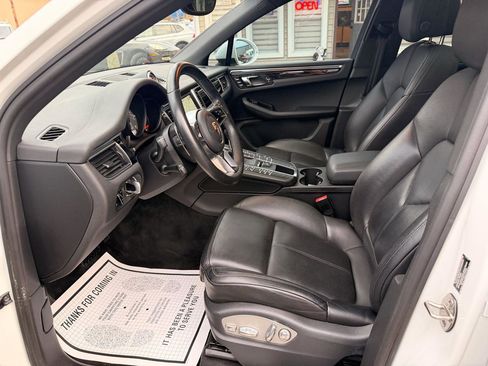 Used 2016 Porsche Macan S w/ Premium Package Plus image 19