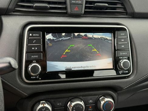 Used 2023 Nissan Versa S FWD image 21