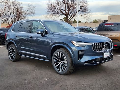 New 2026 Volvo XC90 B6 Plus w/ Protection Package Premier image 16