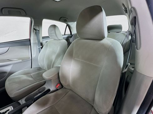 Used 2010 Toyota Corolla LE image 18