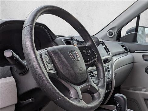Used 2019 Honda Pilot EX image 9