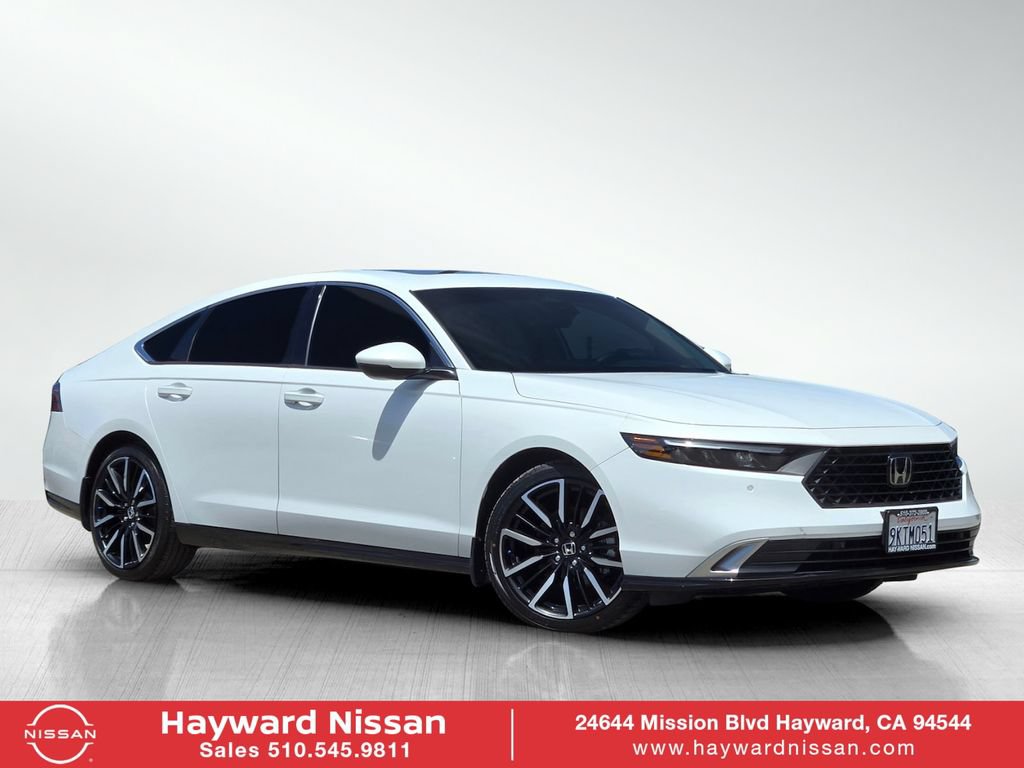 Used 2024 Honda Accord Touring image 1