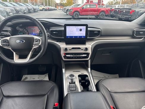 Used 2023 Ford Explorer XLT w/ Equipment Group 202A image 21