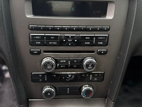Used 2014 Ford Mustang Coupe RWD image 28