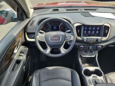 Used 2018 GMC Terrain Denali w/ Advanced Safety Package AWD/4WD image 10