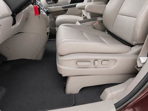 Used 2013 Honda Odyssey EX-L image 9