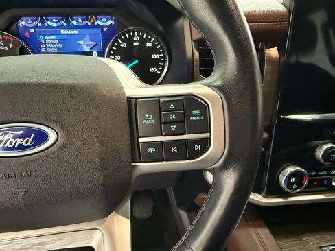 Used 2024 Ford Expedition Max Limited image 19