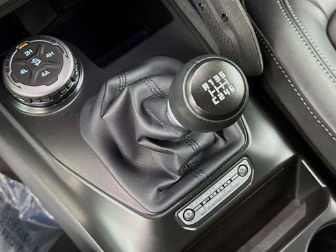 Used 2025 Ford Bronco Badlands AWD/4WD image 17