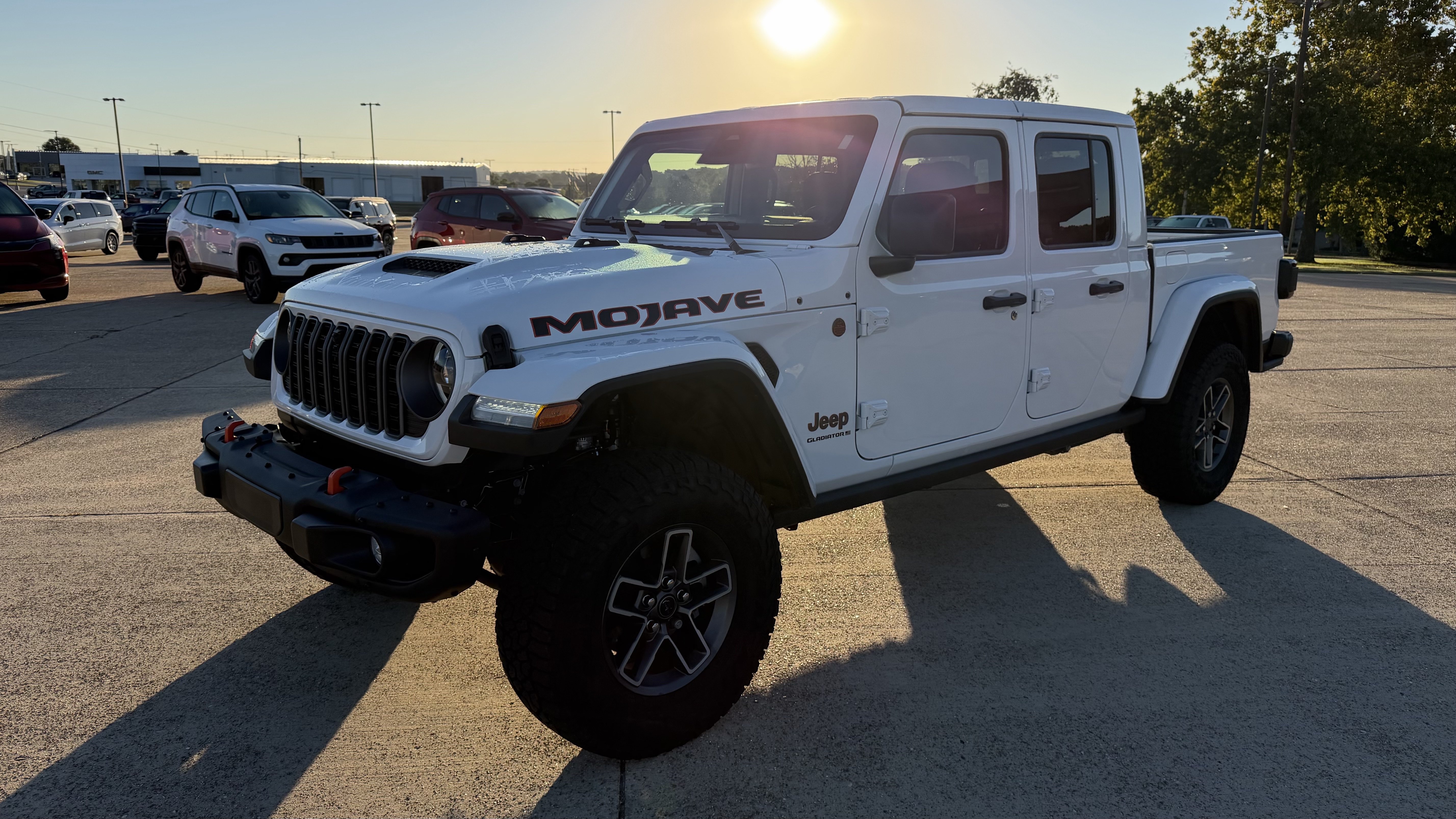 Used 2026 Jeep Gladiator Mojave AWD/4WD image 2