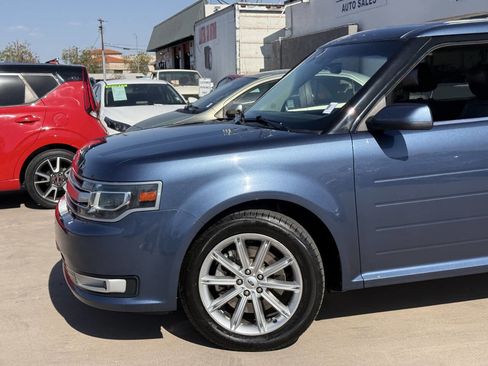 Used 2018 Ford Flex Limited FWD image 17