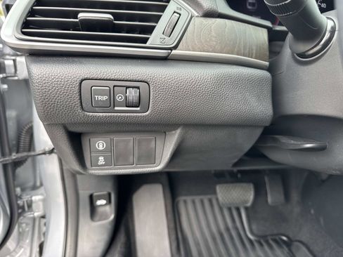 Used 2018 Honda Accord EX-L image 31