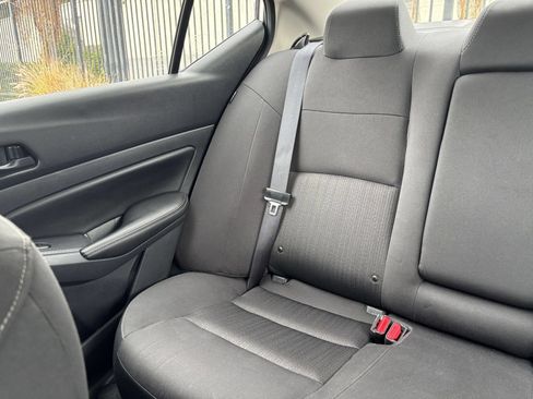 Used 2025 Nissan Altima 2.5 SV FWD image 38