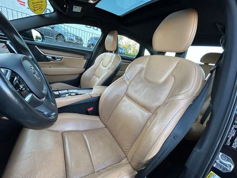 Used 2017 Volvo S90 T6 Inscription w/ Vision Package image 19