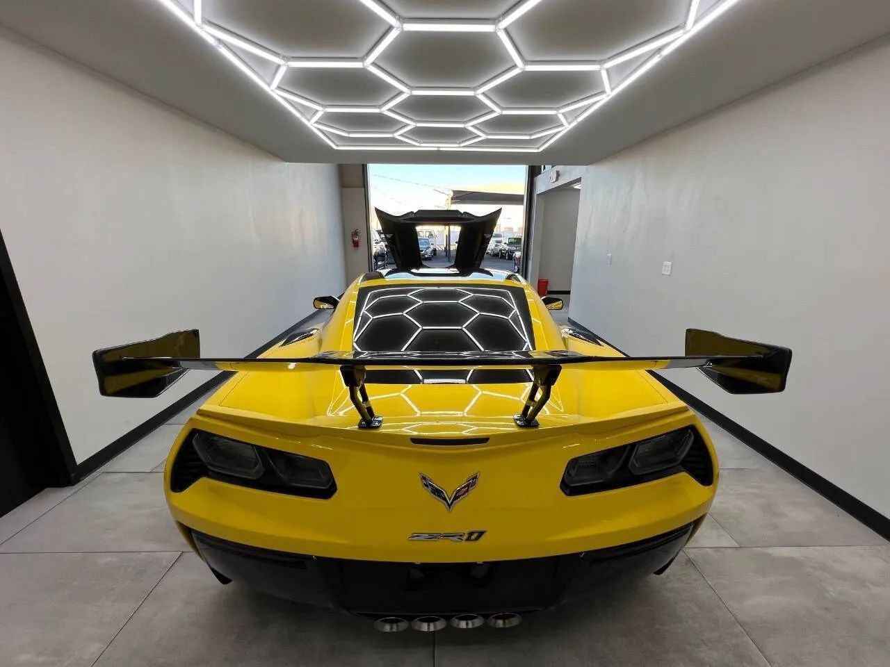 Used 2019 Chevrolet Corvette ZR1 w/ Chrome Badge Package RWD image 12