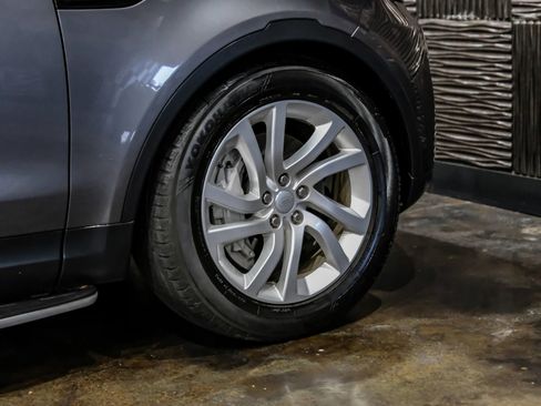 Used 2018 Land Rover Discovery SE AWD/4WD image 55