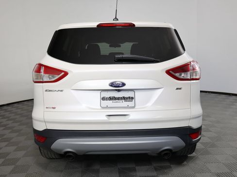 Used 2016 Ford Escape SE FWD image 3