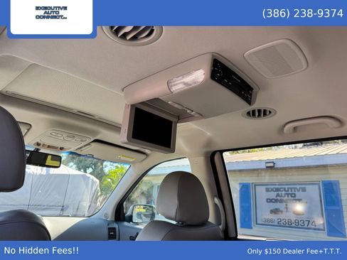Used 2012 Kia Sedona EX w/ Luxury Pkg image 13