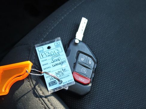 Used 2020 Jeep Wrangler Unlimited Sport image 30