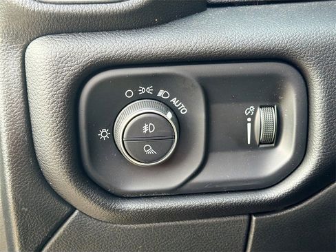 Used 2024 RAM 2500 Big Horn w/ Bed Utility Group image 10