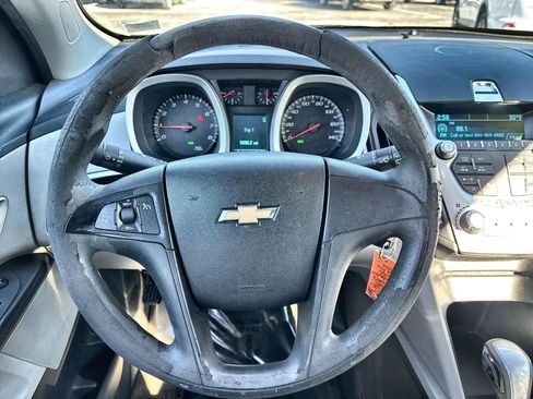 Used 2010 Chevrolet Equinox LS image 11