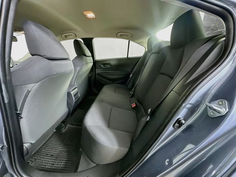 Used 2022 Toyota Corolla LE FWD image 26