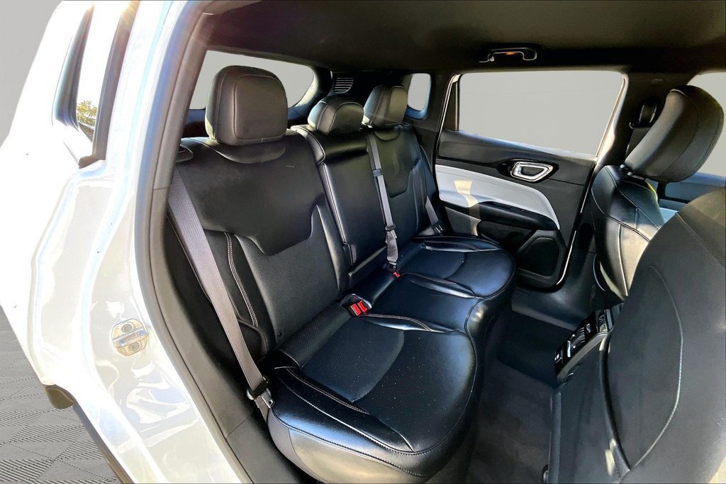 Used 2023 Jeep Compass Limited AWD/4WD image 19
