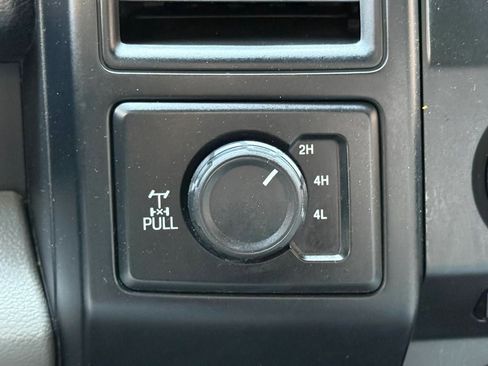 Used 2017 Ford F150 XL w/ Equipment Group 101A Mid AWD/4WD image 53