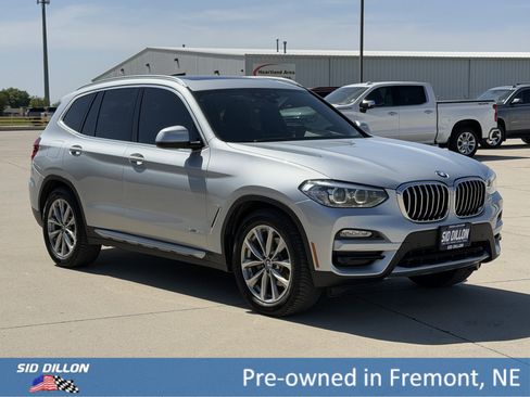 Used 2018 BMW X3 xDrive30i AWD/4WD image 2