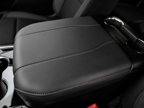 New 2026 Chevrolet Suburban LS image 36