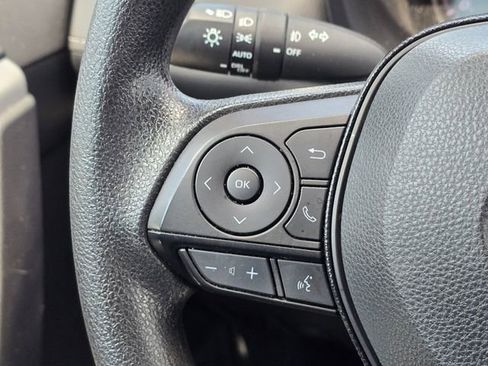 Used 2021 Toyota RAV4 XLE FWD image 37