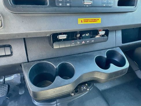 Used 2021 Mercedes-Benz Sprinter 2500 image 22