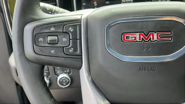 Used 2026 GMC Sierra 1500 SLT AWD/4WD image 12
