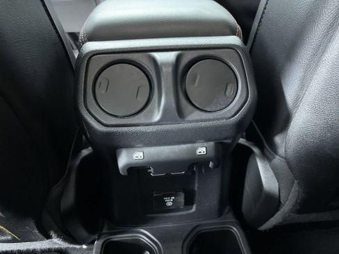 Used 2021 Jeep Gladiator Rubicon image 21